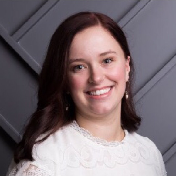 Meet your Posher, Taylor - Picture 1 of 3